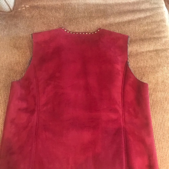 Vest - Picture 4 of 4